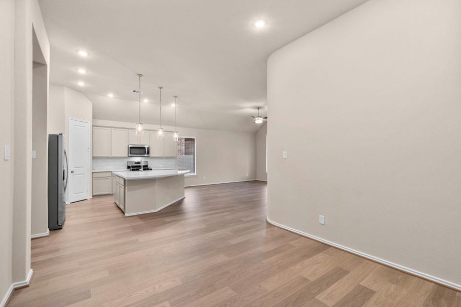 Spacious, unfurnished interior of a new home in Pomona 50' & 55', Manvel (Image 15).