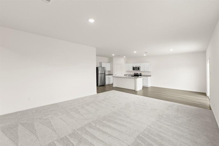 12. 813 Lexington - Family (2) 12. 813 Lexington - Family (2)