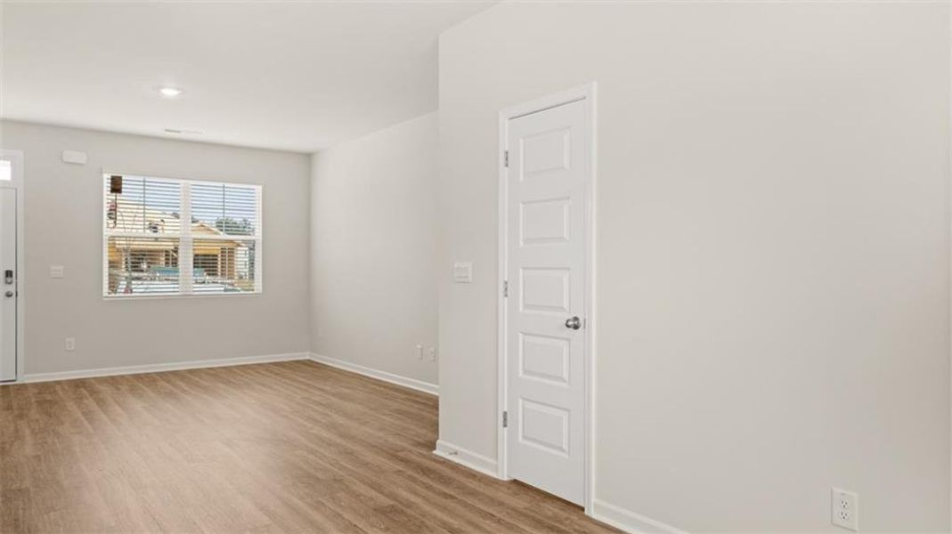 Spacious, unfurnished interior of a new home in Willowbrook, Winder (Image 27).