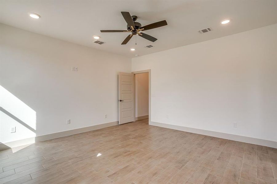 Spacious, unfurnished interior of a new home in , Poolville (Image 30).