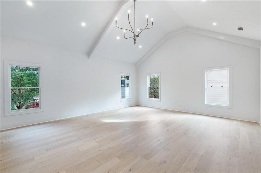 Spacious, unfurnished interior of a new home in , Atlanta (Image 39).