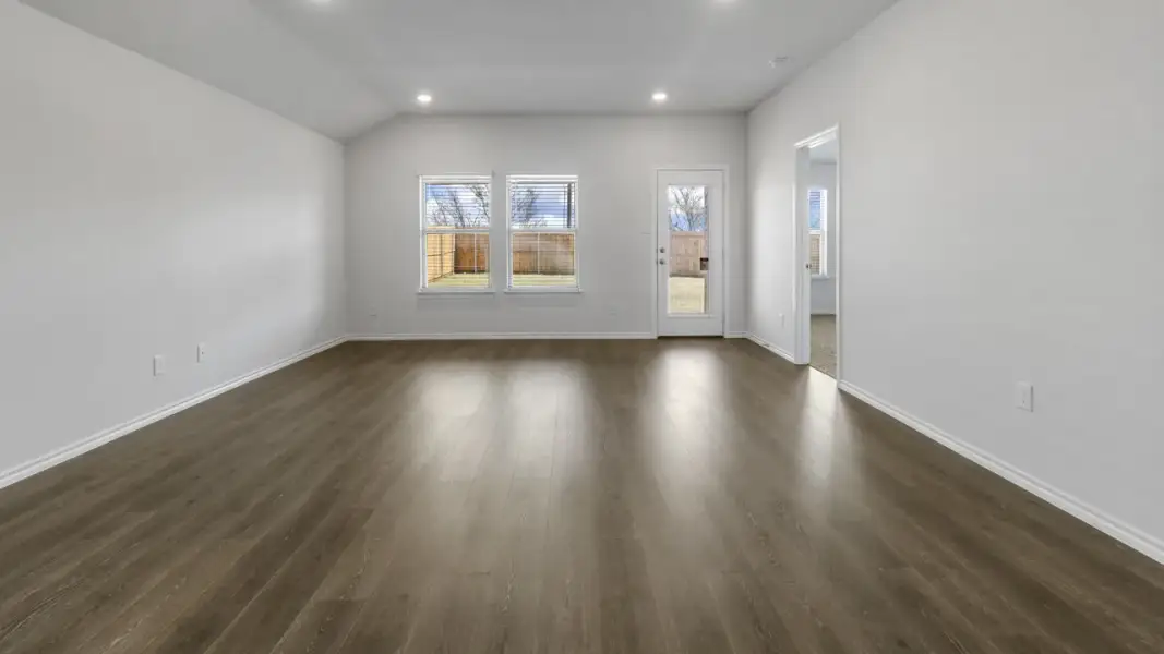 Spacious, unfurnished interior of a new home in Wildwood, Royse City (Image 32).