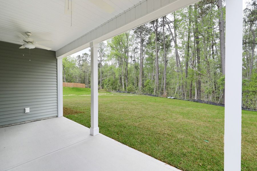 Exterior details and patio area of a home in Jordan Grove, Conway (Image 19).