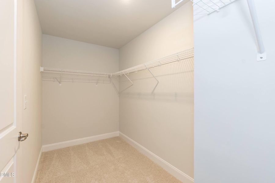 Primary Closet 01