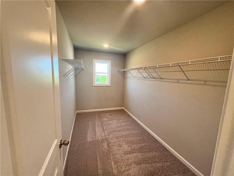 Spacious, unfurnished interior of a new home in , Canton (Image 9).