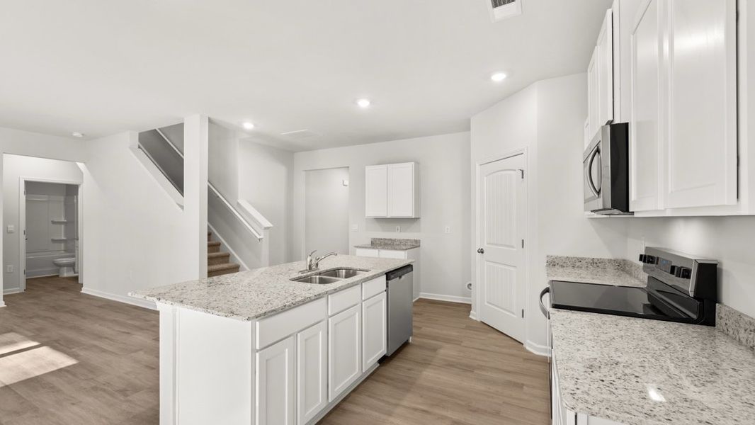 Furnished interior view inside a new home in Oconee Overlook, Gainesville (Image 6).