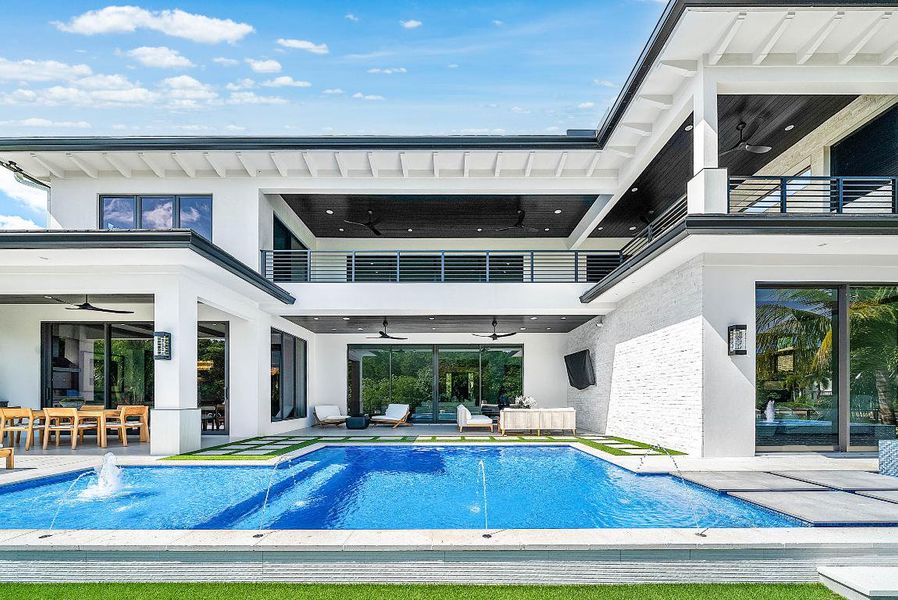 AA608B85-90A3-425B-B4C8-B0ED65CF64A1