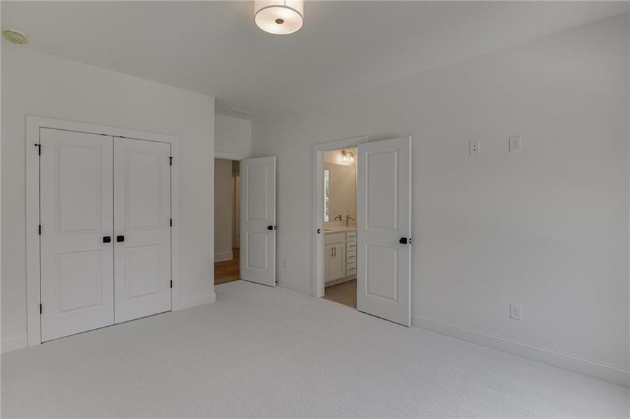 Spacious, unfurnished interior of a new home in , Buford (Image 49).