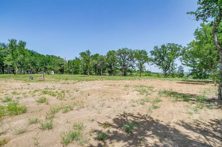 Natural landscape and outdoor views near  in Mineral Wells (Image 18).