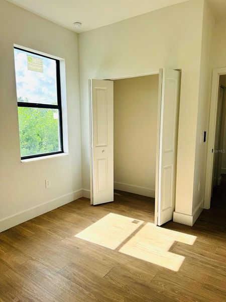 Spacious, unfurnished interior of a new home in , Punta Gorda (Image 16).