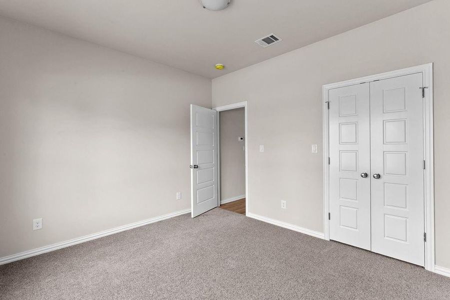 Spacious, unfurnished interior of a new home in , Fort Worth (Image 16).