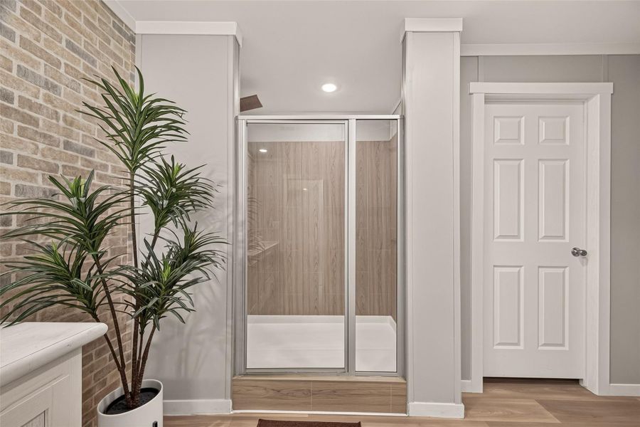 Furnished interior view inside a new home in , Baytown (Image 25).