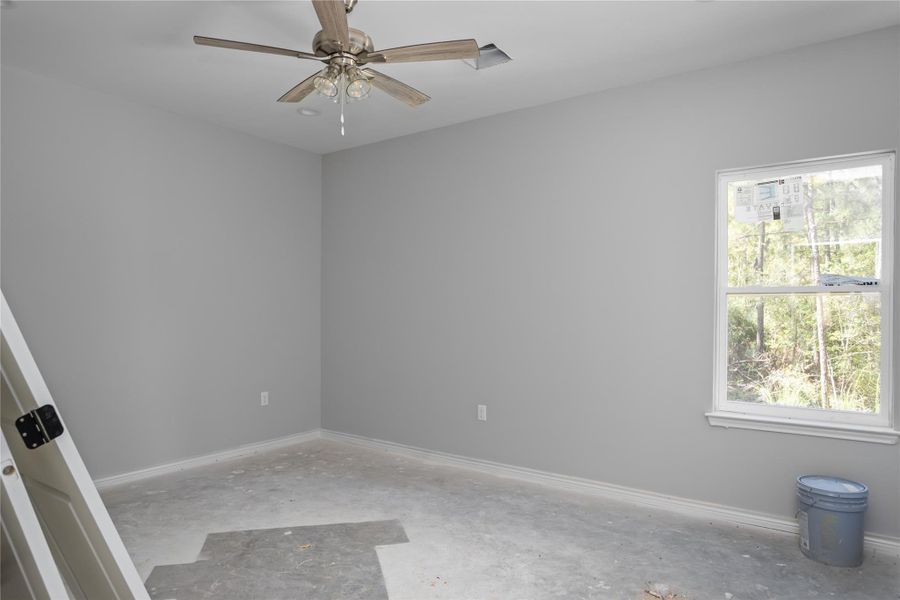 Spacious, unfurnished interior of a new home in , Brookeland (Image 6).