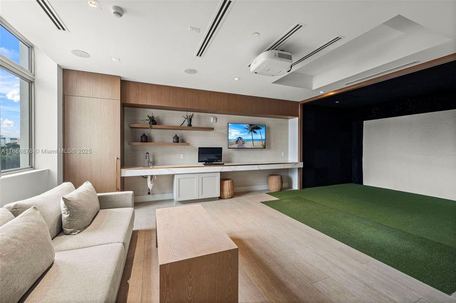 Golf Simulator Golf Simulator