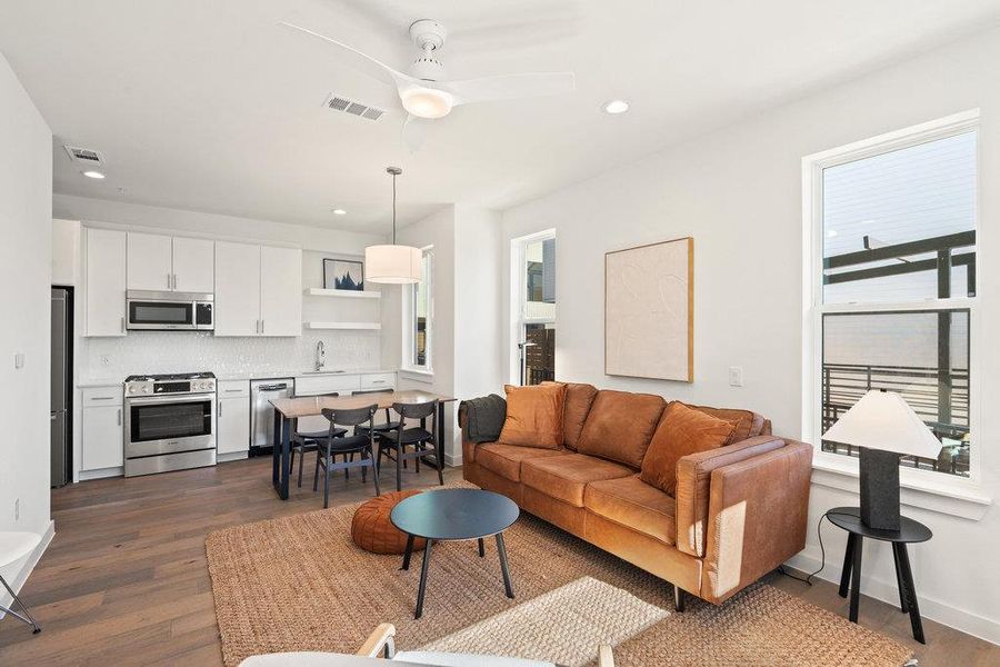 Images are for illustrative purposes only. Photos reflect a similar floor plan and are intended to convey the overall look and feel of the interiors.