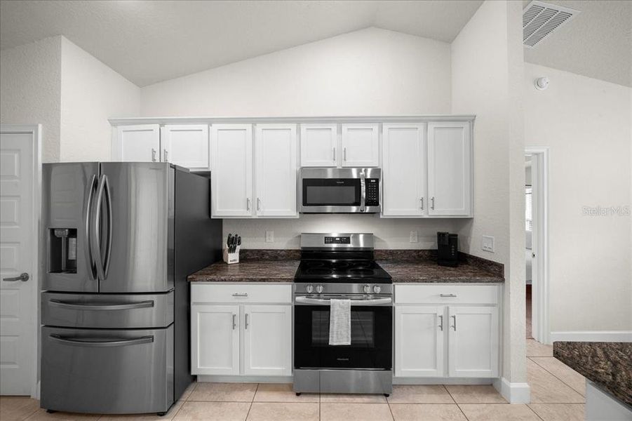 Furnished interior view inside a new home in , Ocala (Image 30).