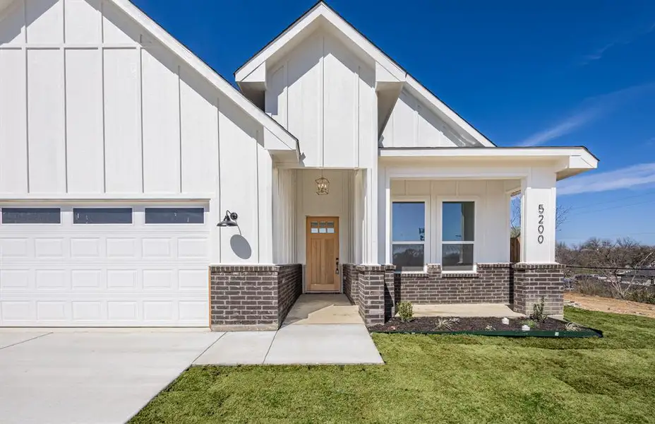 Exterior details and patio area of a home in , Fort Worth (Image 25).
