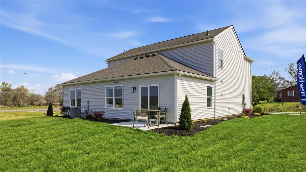 Representative exterior details of a home built from the Belfort by D.R. Horton in Belhaven, Knoxville (Image 2). Representative exterior details of a home built from the Belfort by D.R. Horton in Belhaven, Knoxville (Image 2).