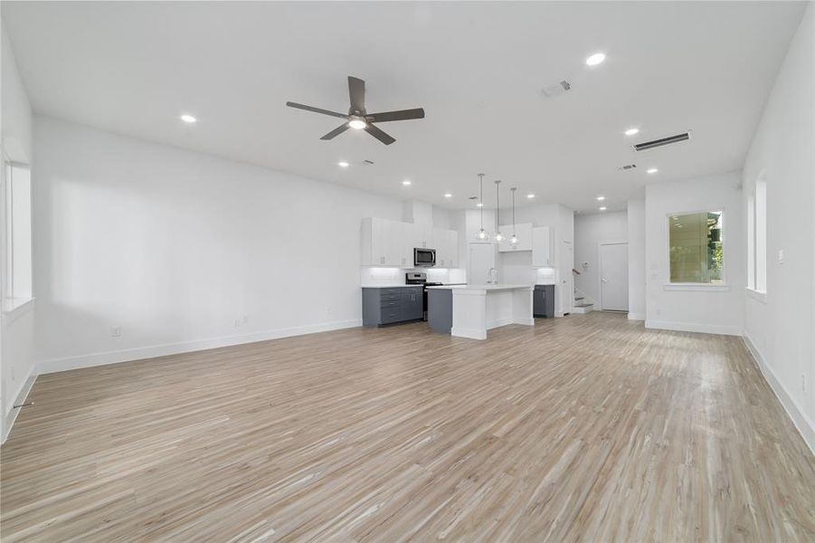 Spacious, unfurnished interior of a new home in , Houston (Image 30). Spacious, unfurnished interior of a new home in , Houston (Image 30).