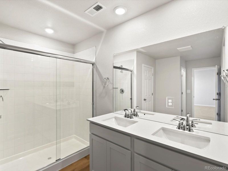 Furnished interior view inside a new home in Lake Bluff, Greeley (Image 5).