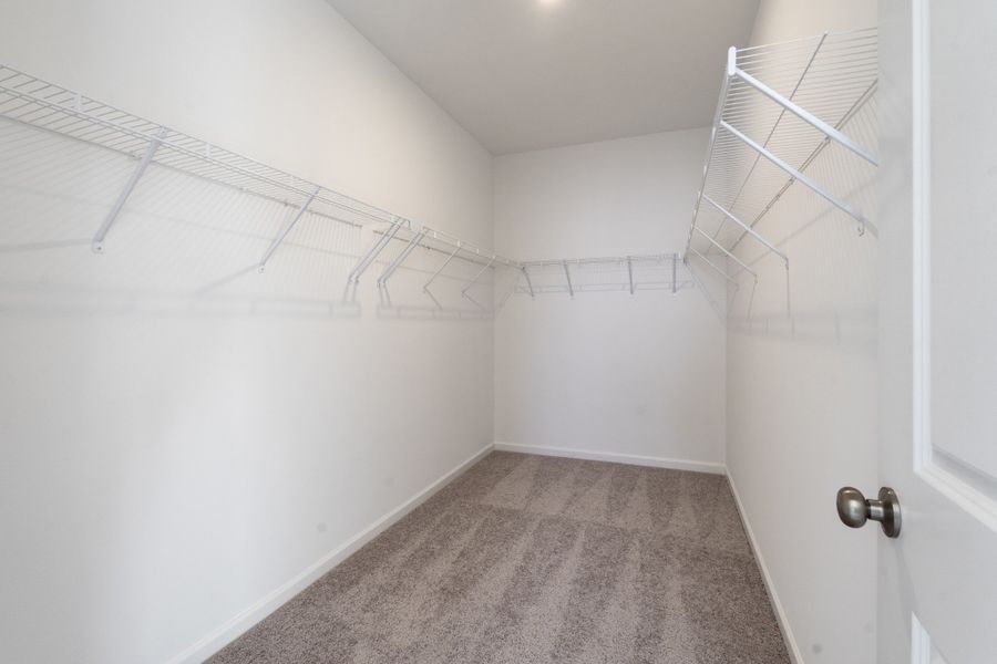 Spacious, unfurnished interior of a new home in Jackson Hills, Clarksville (Image 25).