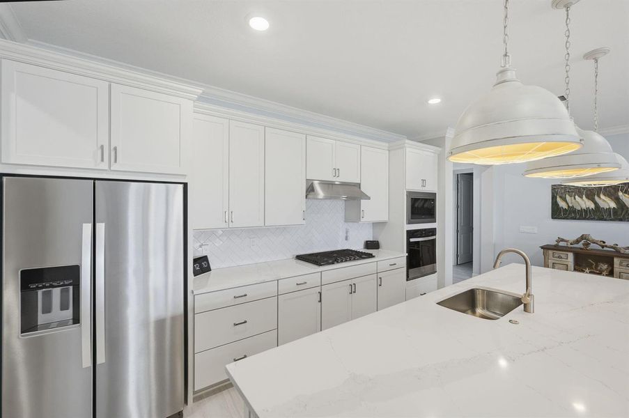19-web-or-mls-12261-sw-sand-dollar-way