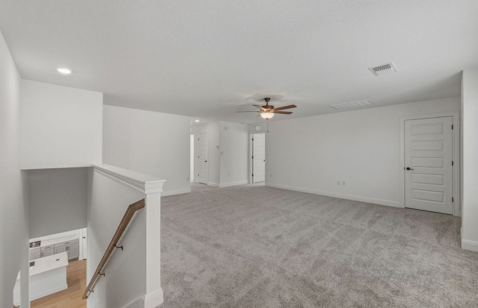 Spacious, unfurnished interior of a new home in Lagos, Manor (Image 37).