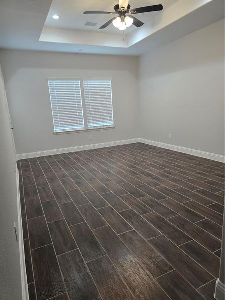 Spacious, unfurnished interior of a new home in , Baytown (Image 20). Spacious, unfurnished interior of a new home in , Baytown (Image 20).