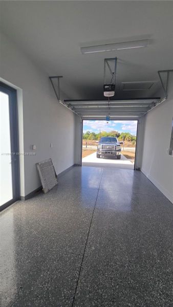 Spacious, unfurnished interior of a new home in , Lehigh Acres (Image 22).