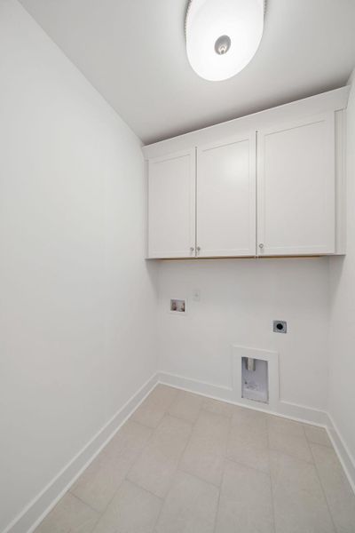 Spacious, unfurnished interior of a new home in , Mount Pleasant (Image 99).