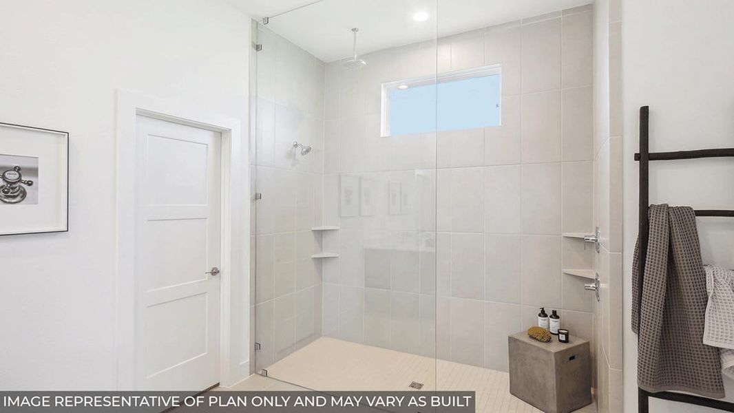 Representative furnished interior of a home built from the Sonoma by D.R. Horton in Riverside Estates, Mont Belvieu (Image 21).