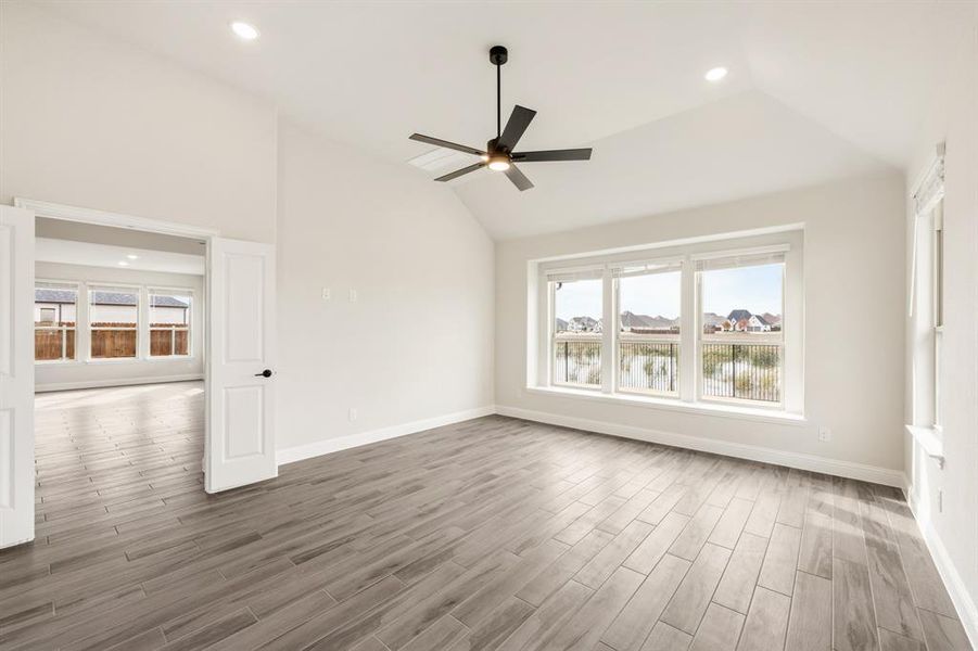 Spacious, unfurnished interior of a new home in Sonoma Verde, McLendon-Chisholm (Image 36).