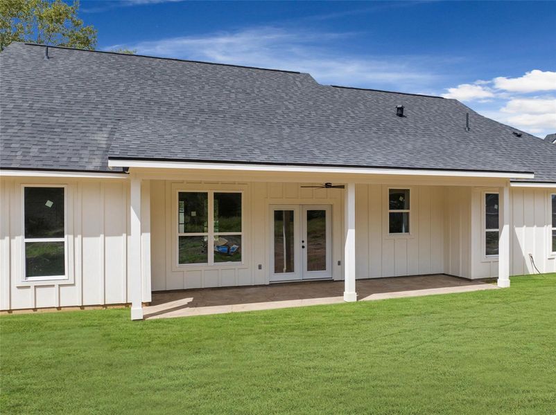 Exterior details and patio area of a home in , Hempstead (Image 20).