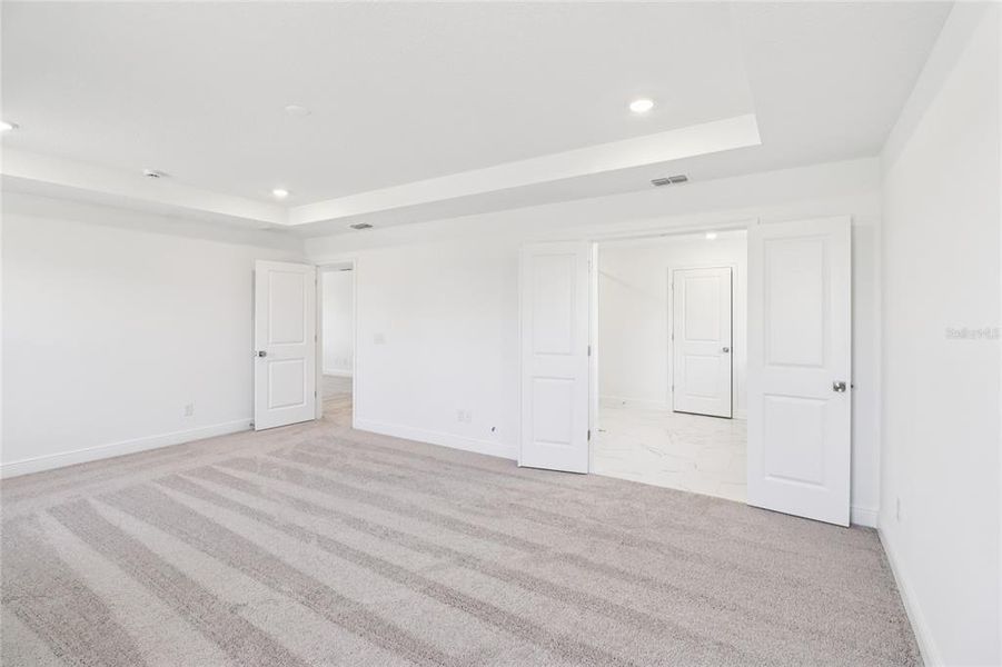 Spacious, unfurnished interior of a new home in Northlake Traditional, Winter Garden (Image 41).