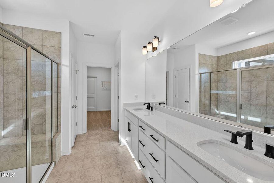 hj-nc-raleigh-silverstone-terraces-savan