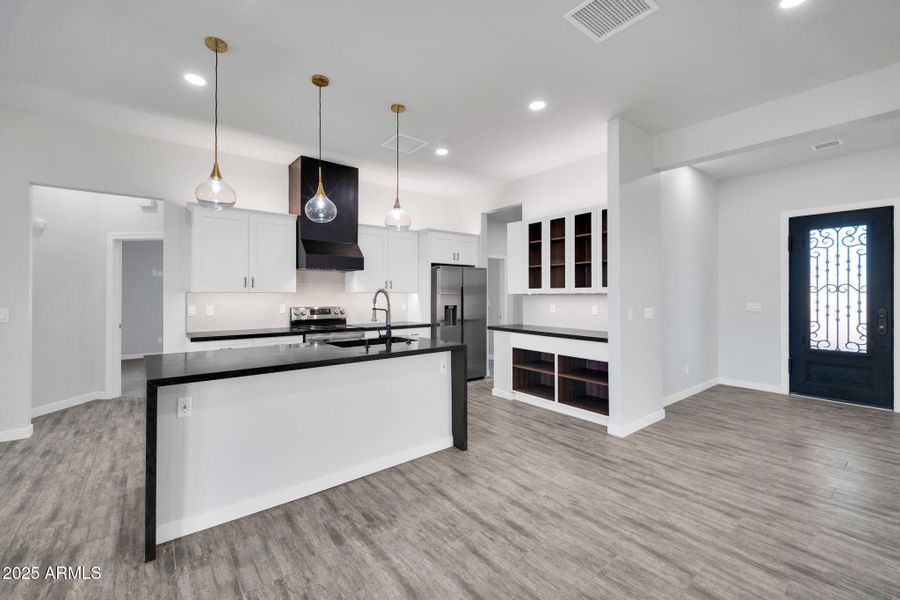 22548 W Huntington Dr-11_(2048) 22548 W Huntington Dr-11_(2048)