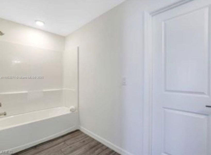 Image 12 of a home in .