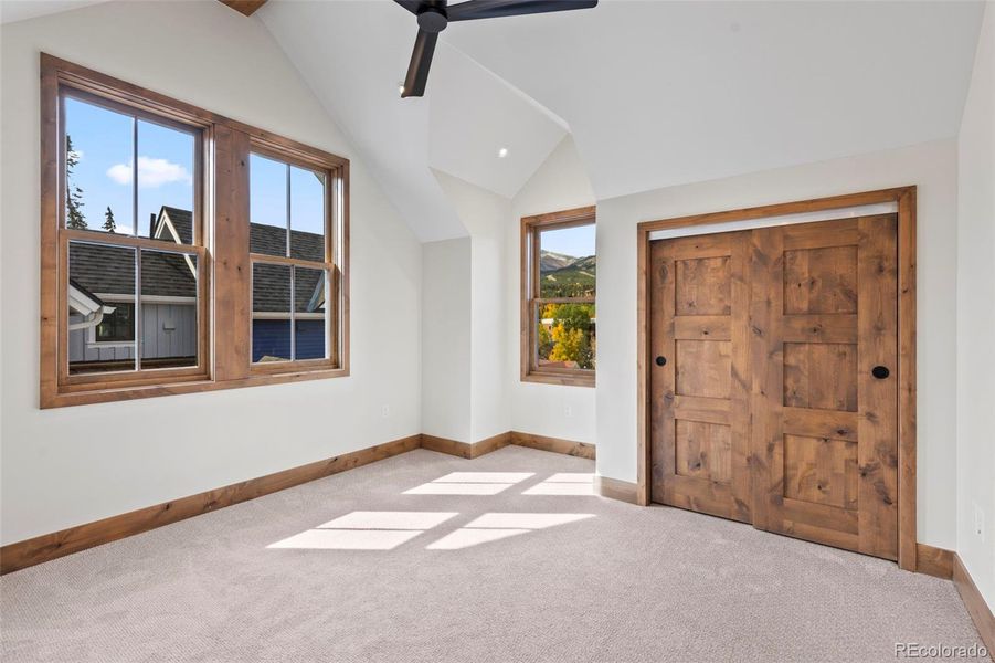 Spacious, unfurnished interior of a new home in , Breckenridge (Image 20). Spacious, unfurnished interior of a new home in , Breckenridge (Image 20).