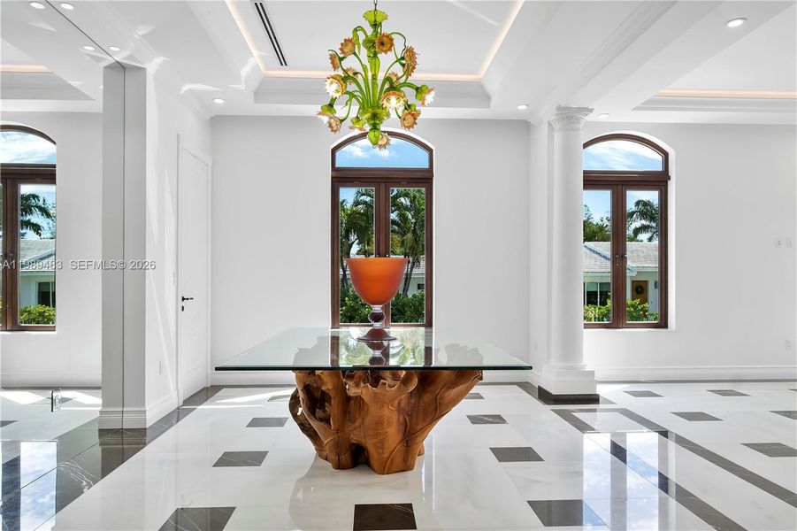 Community amenities in , Surfside (Image 49).