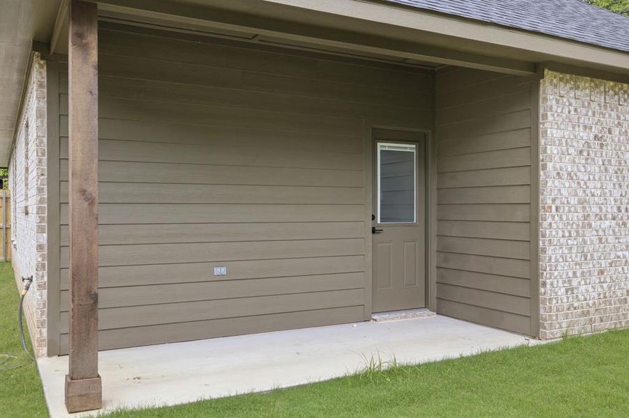 Exterior details and patio area of a home in , Cleburne (Image 15). Exterior details and patio area of a home in , Cleburne (Image 15).