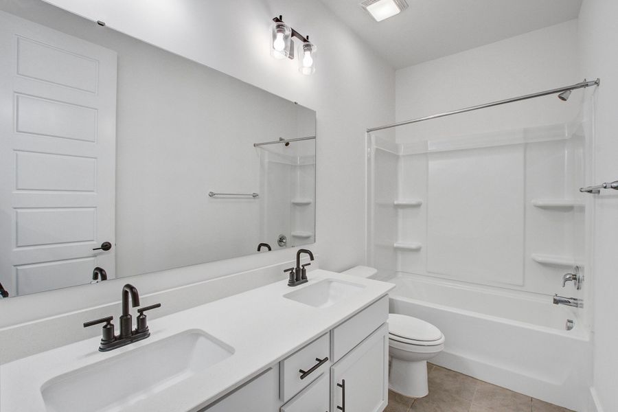 Furnished interior view inside a new home in Homecoming, Ravenel (Image 11).