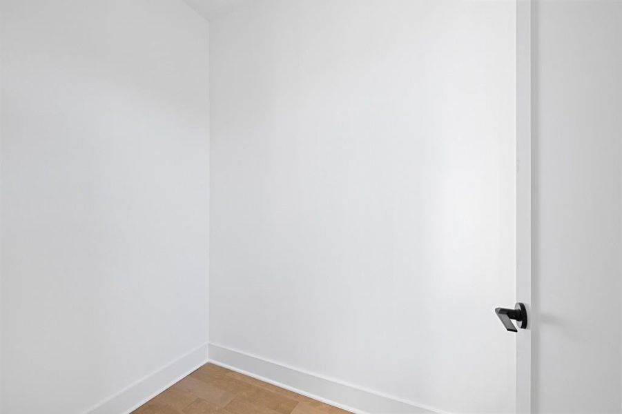 Spacious, unfurnished interior of a new home in , Atlanta (Image 22).
