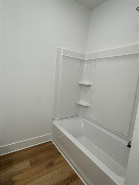 Spacious, unfurnished interior of a new home in , Stockbridge (Image 31).
