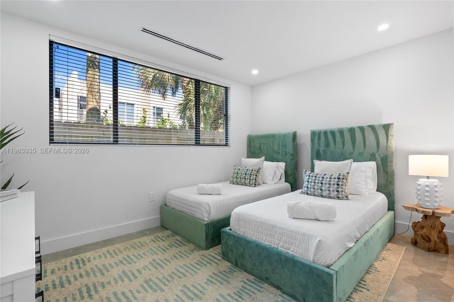 Furnished interior view inside a new home in , Fort Lauderdale (Image 8).