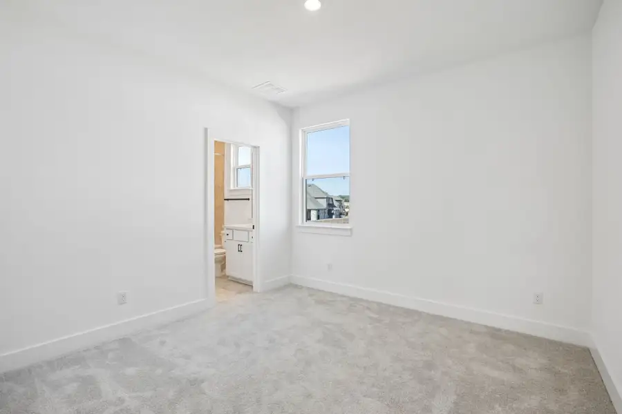 Representative unfurnished interior of a home built from the Anderson by Taylor Morrison in Easton Park, Austin (Image 37).