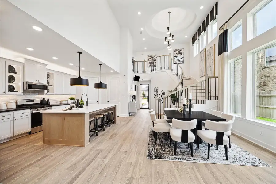 Furnished interior view inside a new home in Cross Creek West, Fulshear (Image 5).