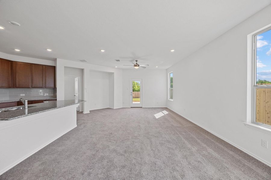 Spacious, unfurnished interior of a new home in Overlook Ranch, Georgetown (Image 18). Spacious, unfurnished interior of a new home in Overlook Ranch, Georgetown (Image 18).