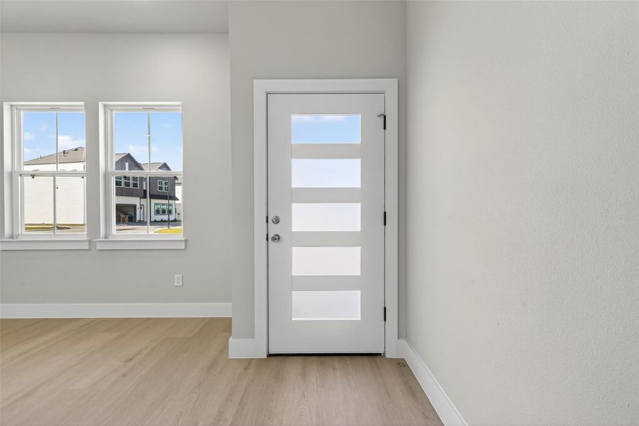 Spacious, unfurnished interior of a new home in Metro Village, Houston (Image 20).