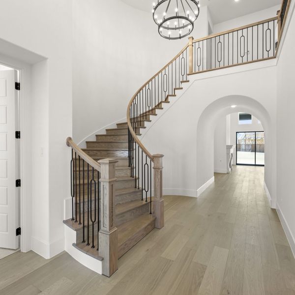 Spacious, unfurnished interior of a new home in Mustang Lakes, Celina (Image 77). Spacious, unfurnished interior of a new home in Mustang Lakes, Celina (Image 77).