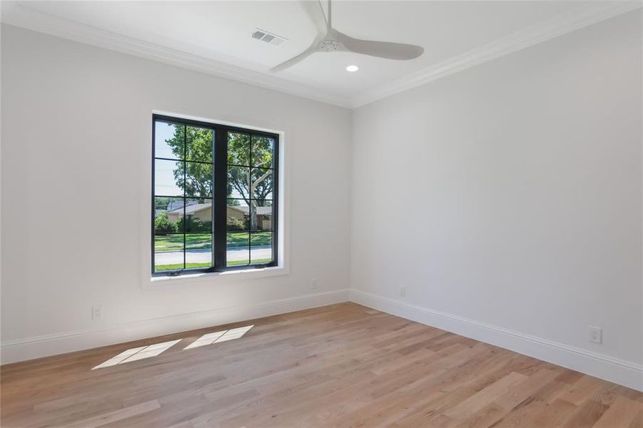 Spacious, unfurnished interior of a new home in , Richardson (Image 35).